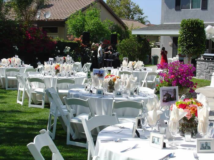cheap-backyard-wedding-reception-ideas_20264_700_525.jpg