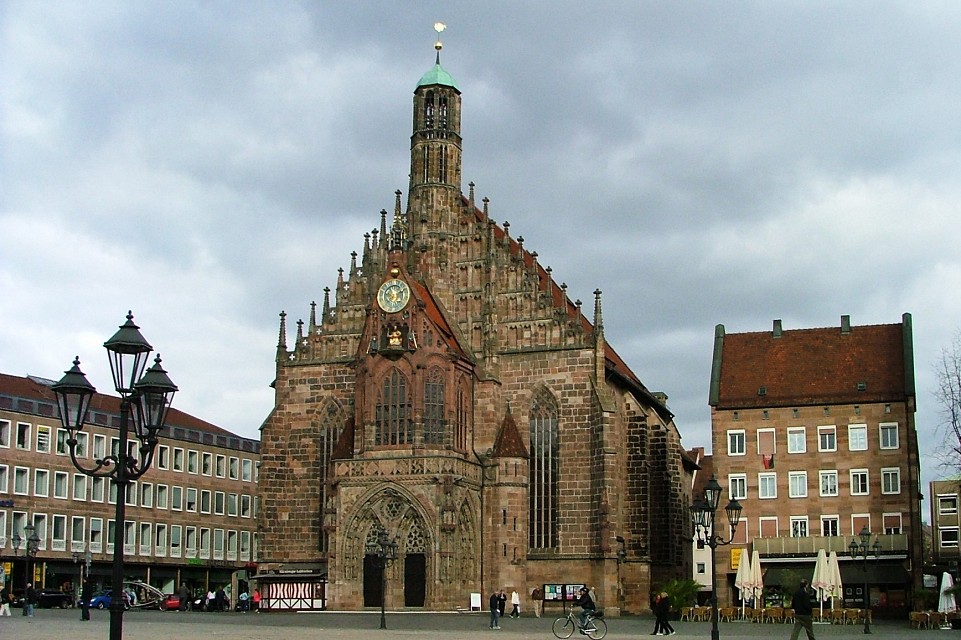Frauenkirche.Nuremberg.640.21220.jpg