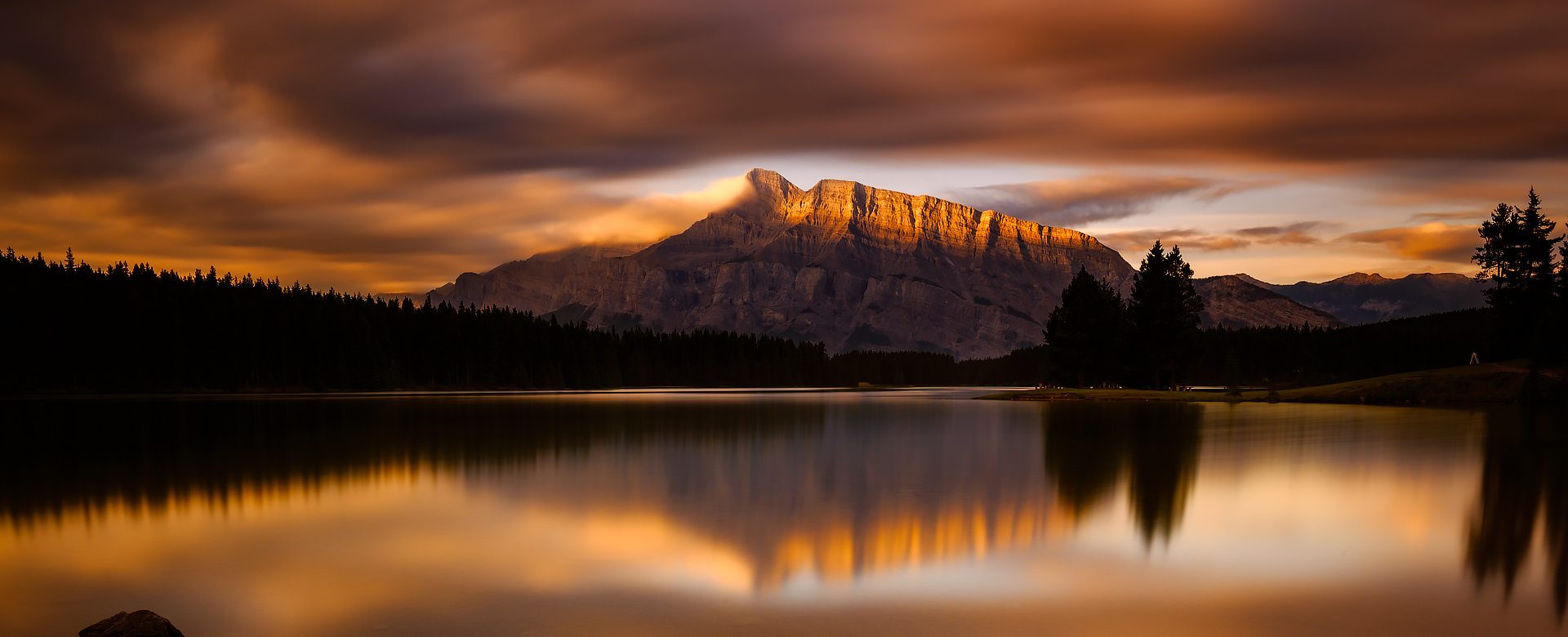 Banff-Sunrise-Photography-Tour-Two-Jack-Lake.jpg