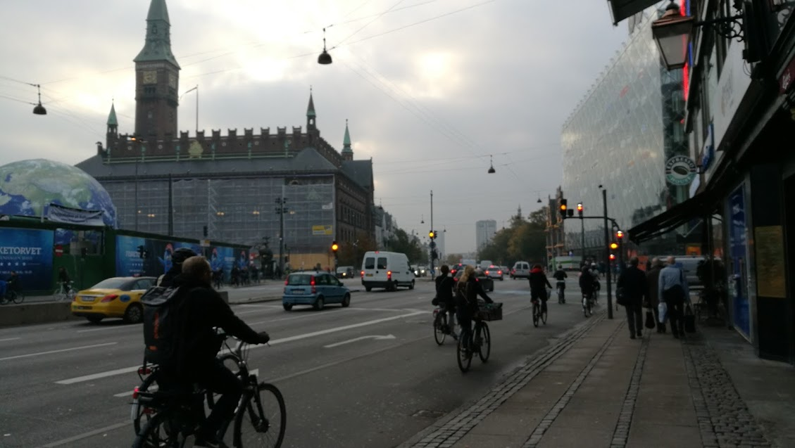 清晨的哥本哈根街头