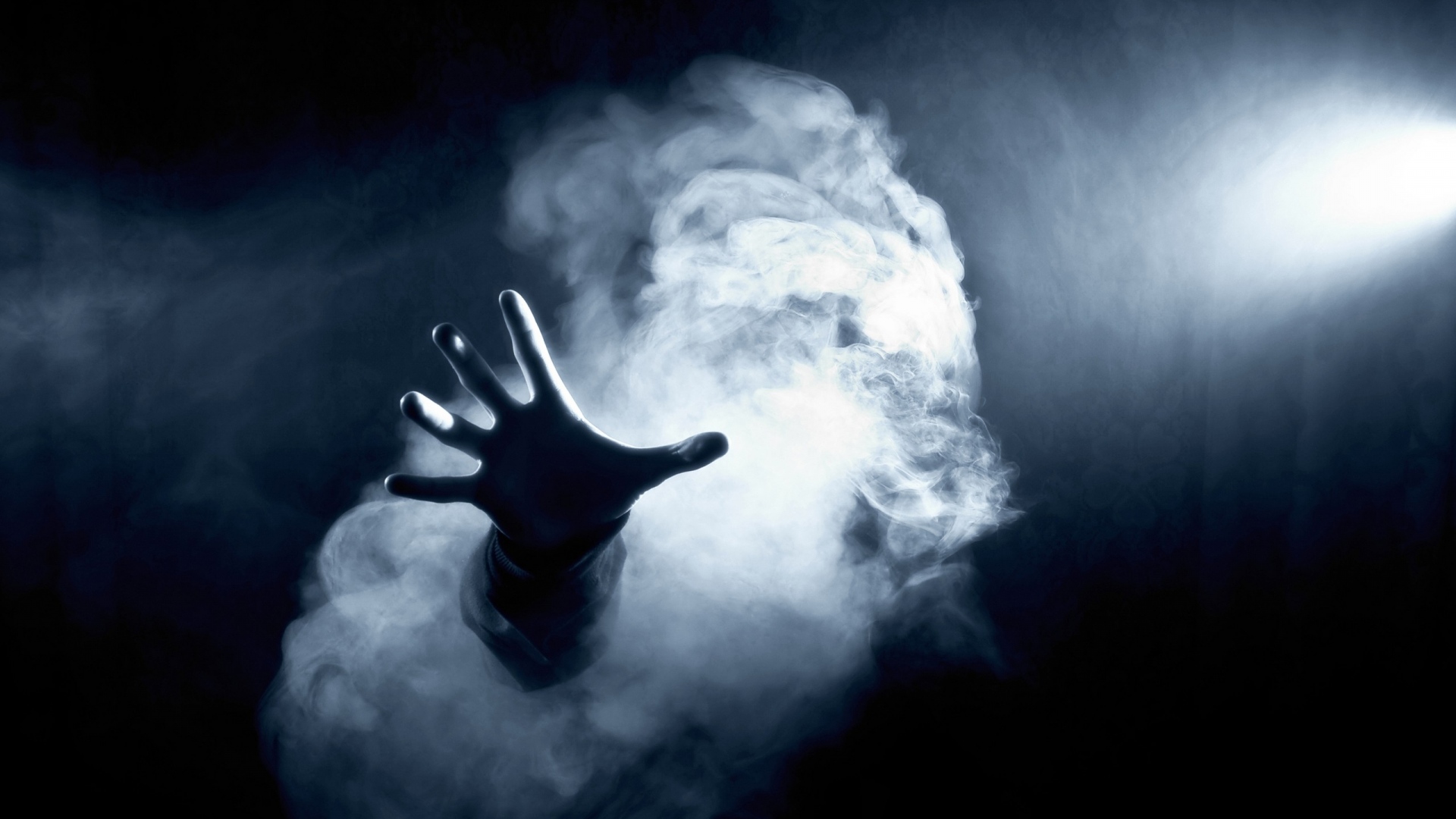 dark_hand_smoke_64536_1920x1080.jpg