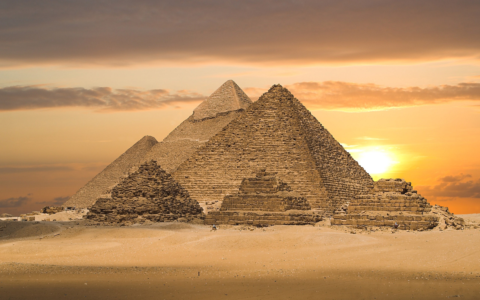 Egypt-pyramid-wonders-of-the-world.jpg