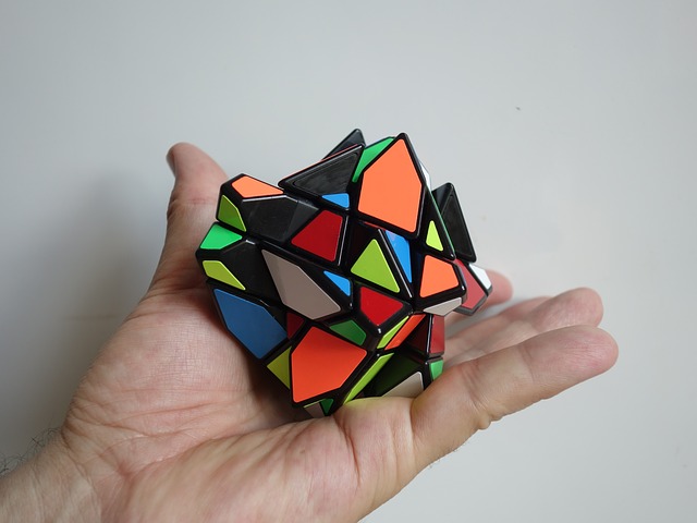 magic-cube-2399883_640.jpg