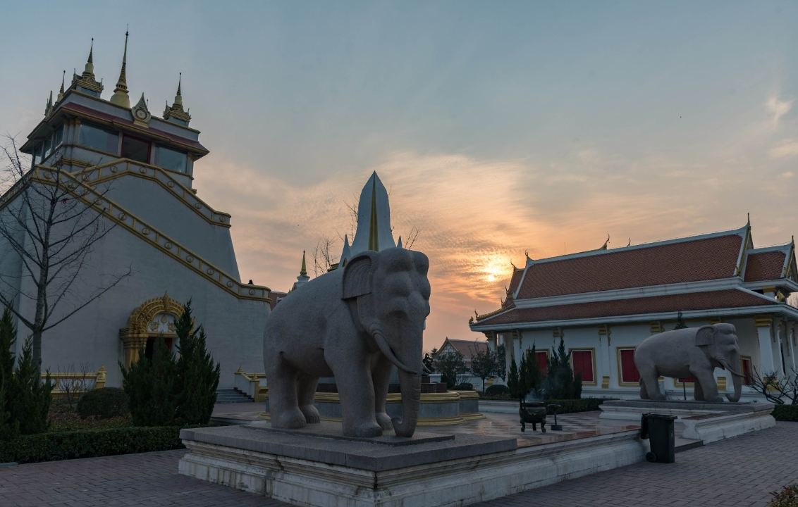 whitehorsetemple10.JPG