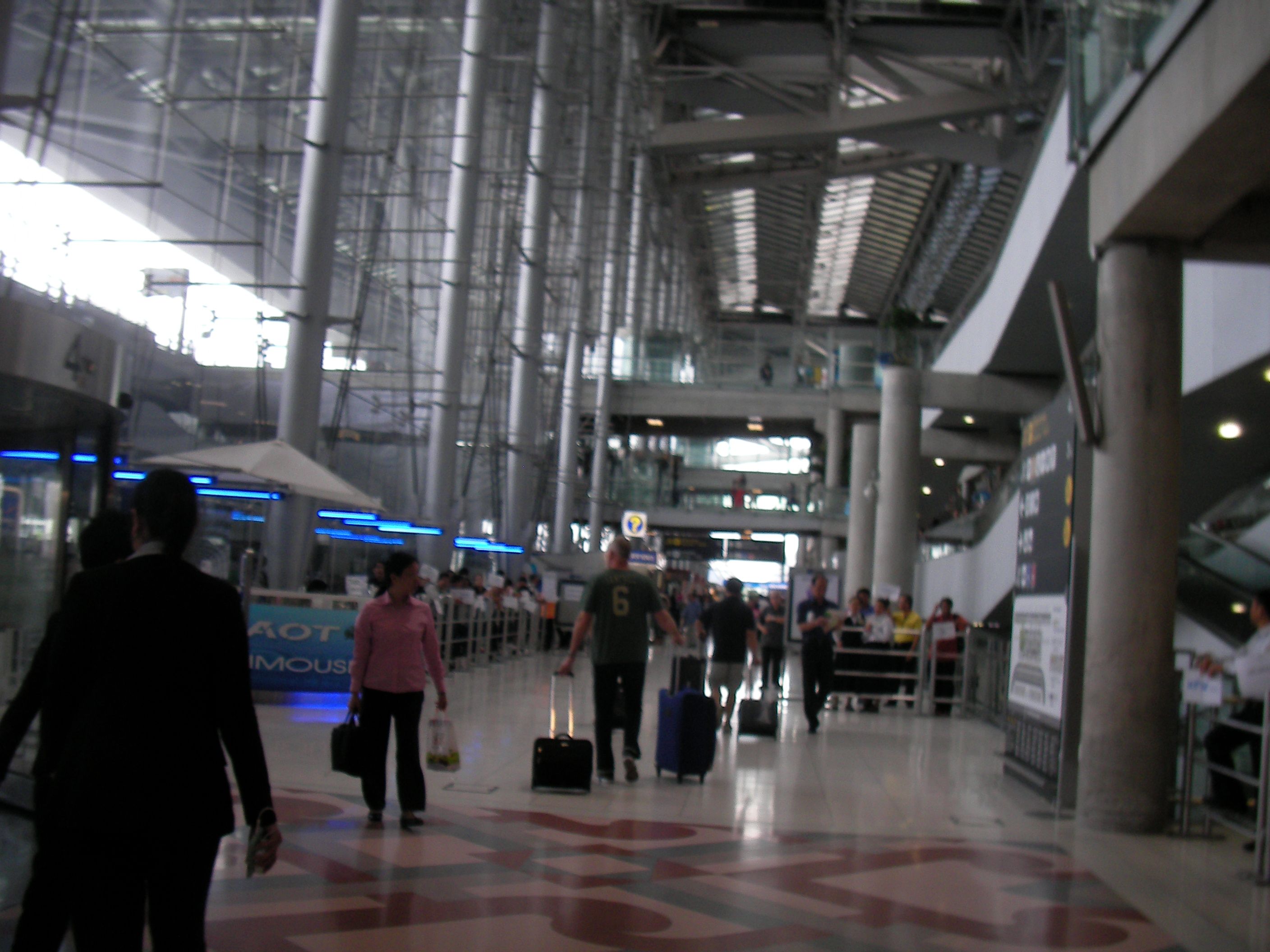 Suvarnabhumi Airport  7-1-2006.JPG