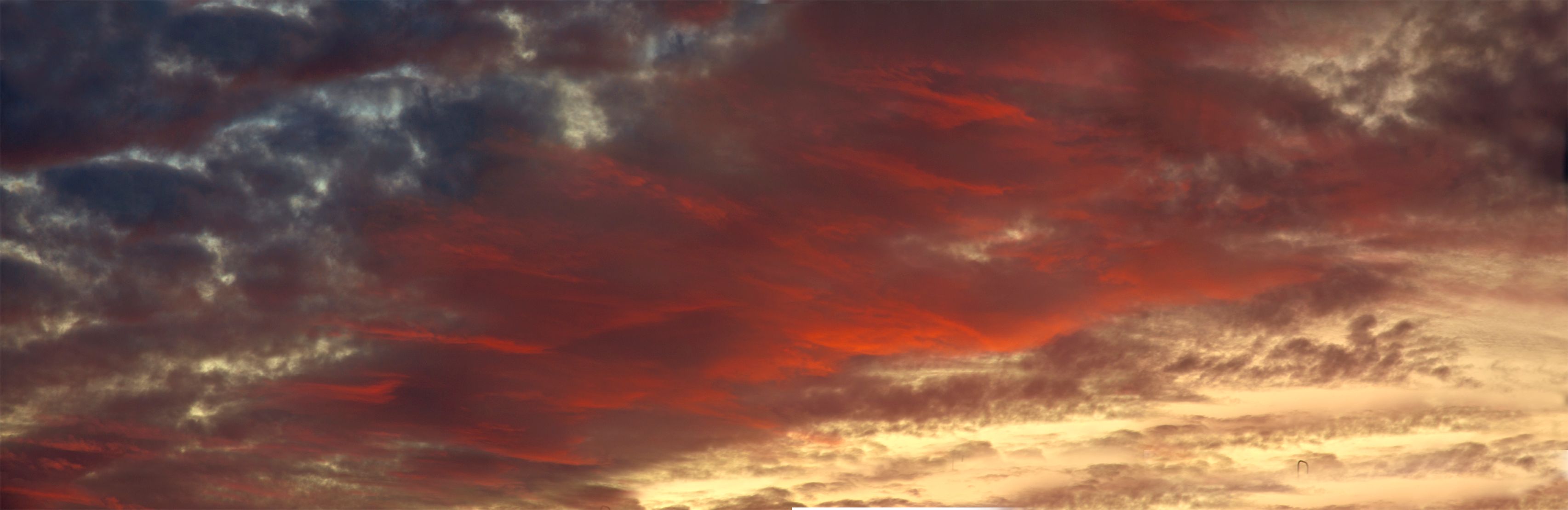 Rotewolken_Panorama1.jpg