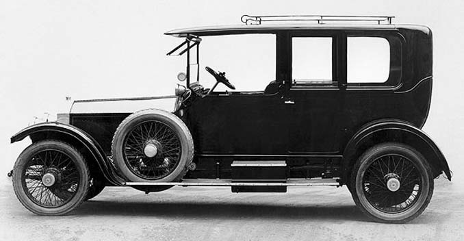 rolls-royce-silver-ghost_625x300_51401778294.jpg
