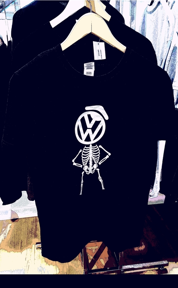 VW Getting into the holloween spirit.gif