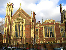 220px-Lincolns_Inn_1.jpg