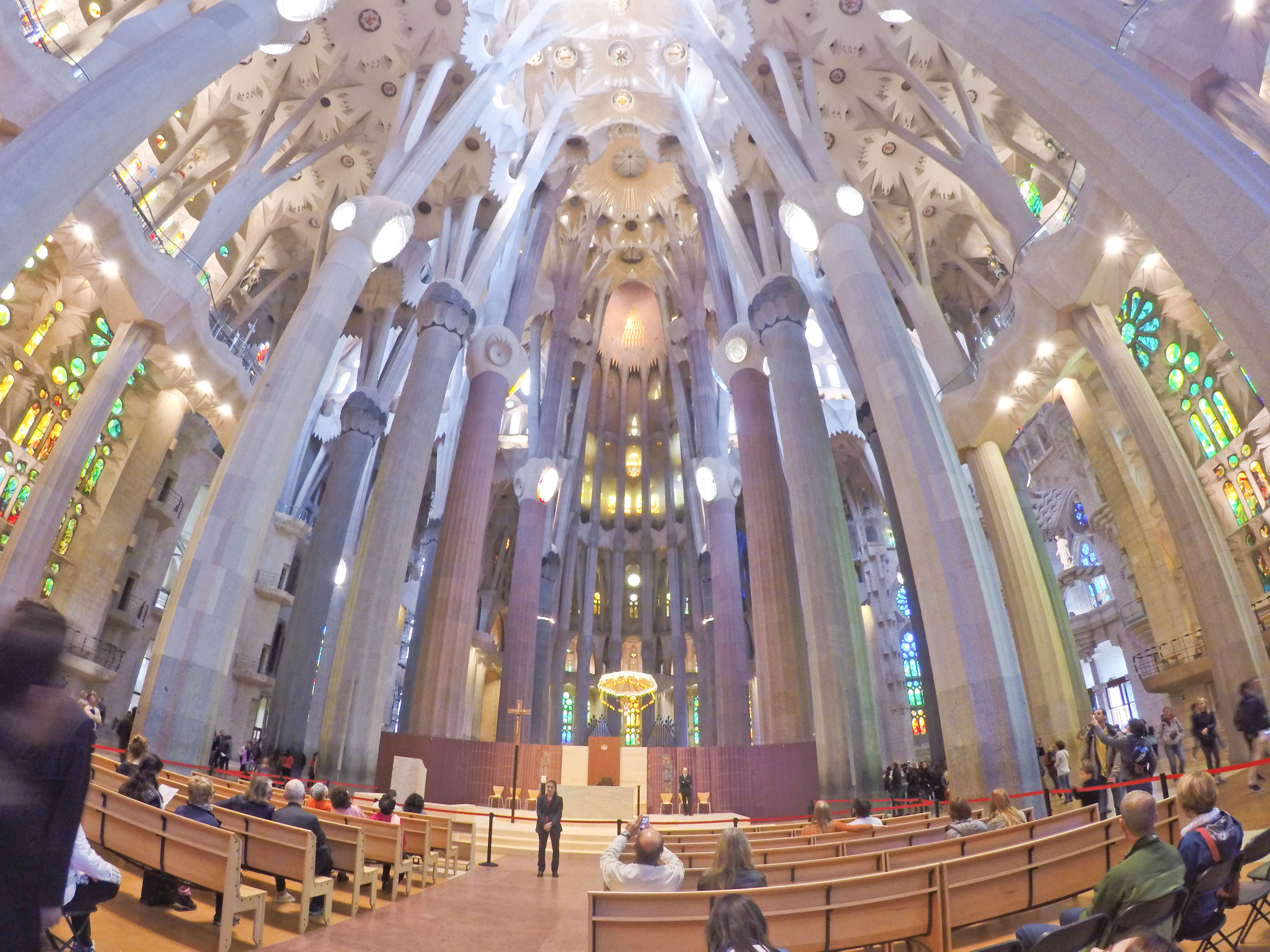 Sagrada Familia - A glimpse inside Gaudi's Masterpiece — Steemit
