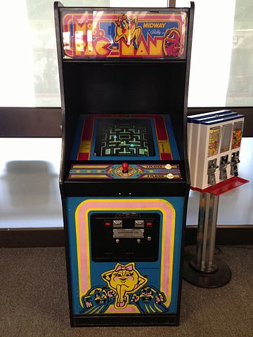 Ms._Pac-Man_(9345531646).jpg