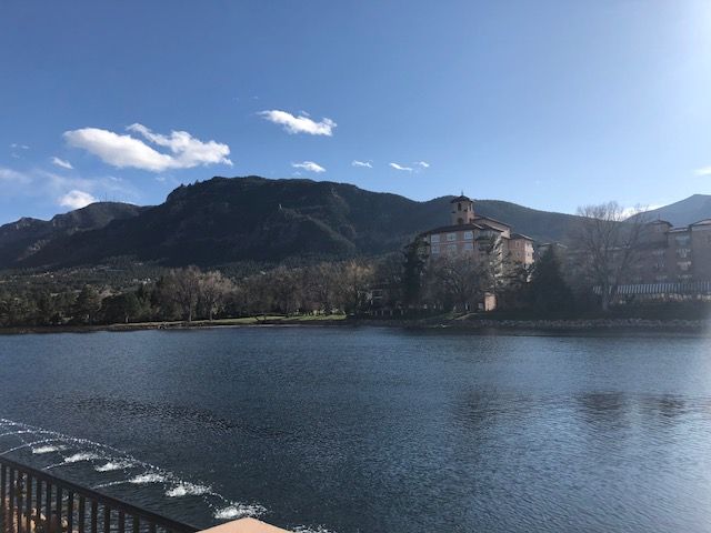 Broadmoor lake.jpg
