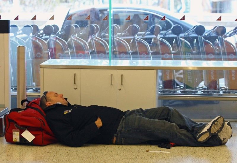 airport_sleeping_01 (1).jpg