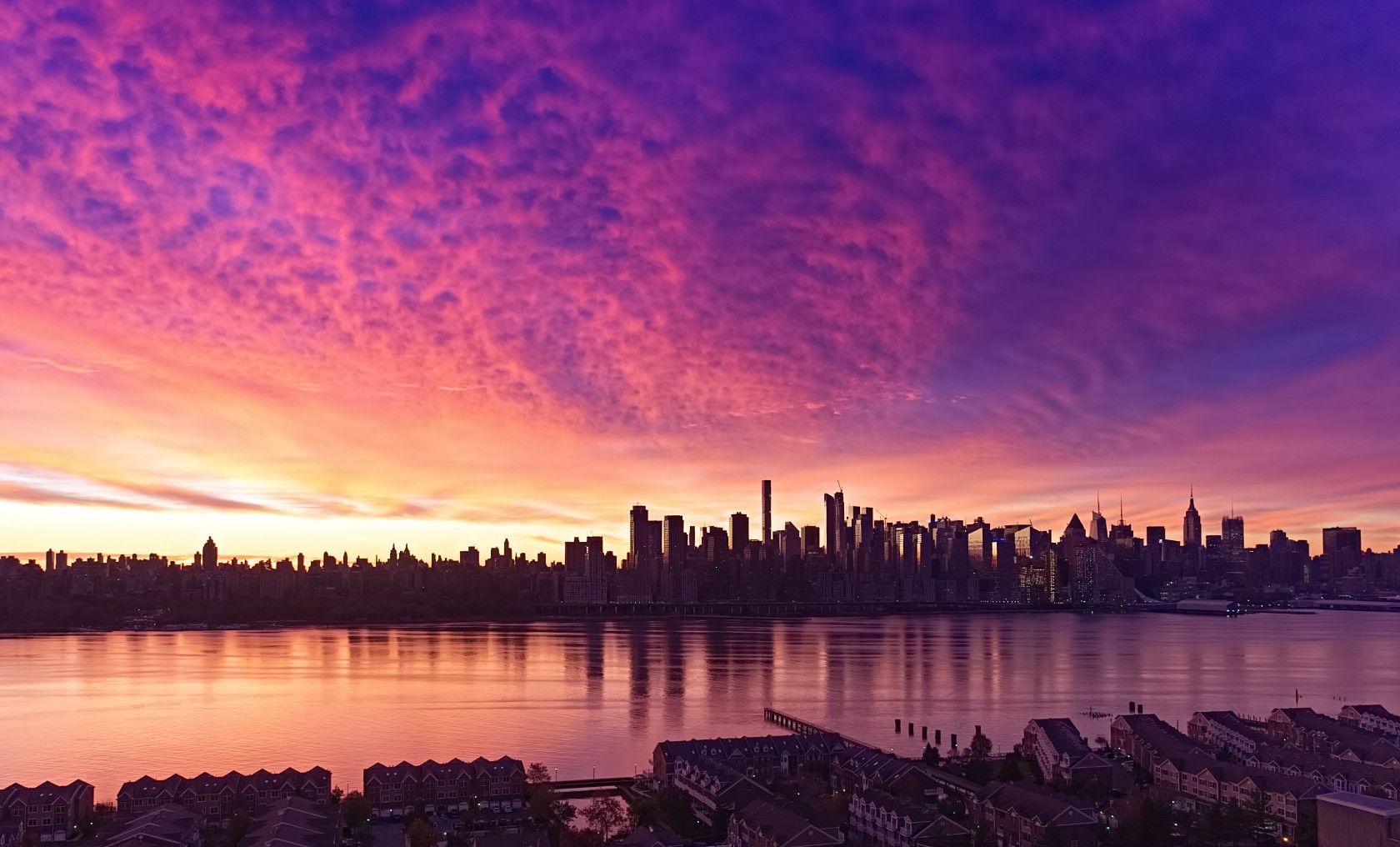 PB183869-1-sunrise-over-new-york-city.jpg