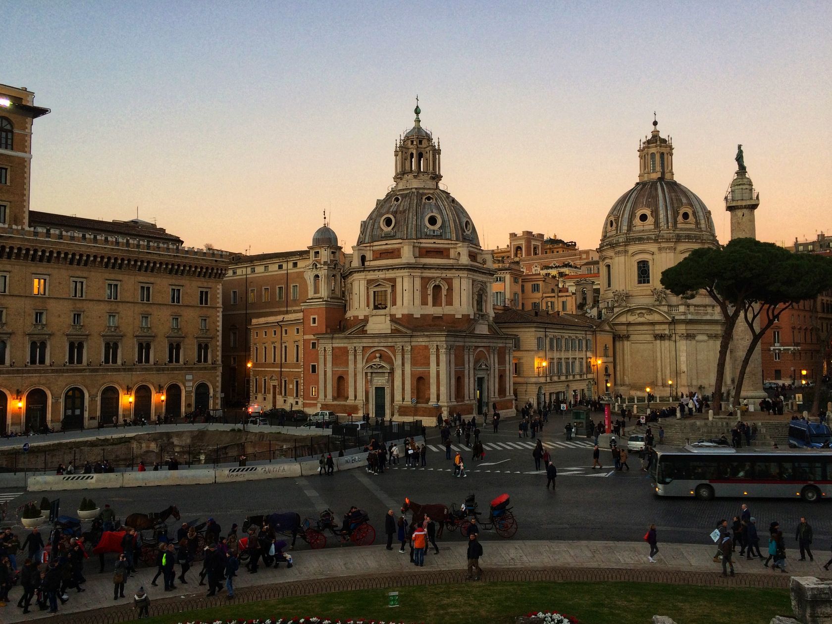 Piazza Venezia.jpg