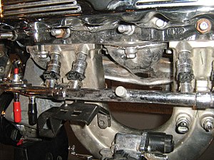 300px-Jeep_2.5_liter_4-cylinder_engine_chromed_i.jpg