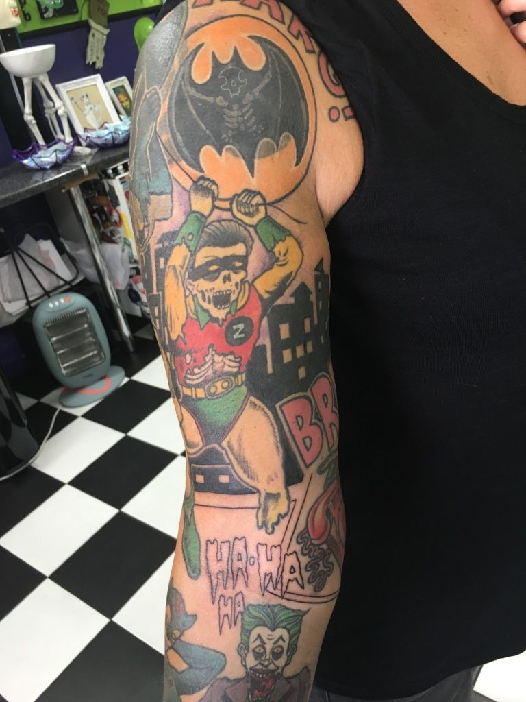 Saga Anderson | ☰ BATMAN! 📸 90's Batman leg sleeve progress, 5 sessions in  and lots more to go. Thanks, Garrett! Books are currently open for 2021  o... | Instagram