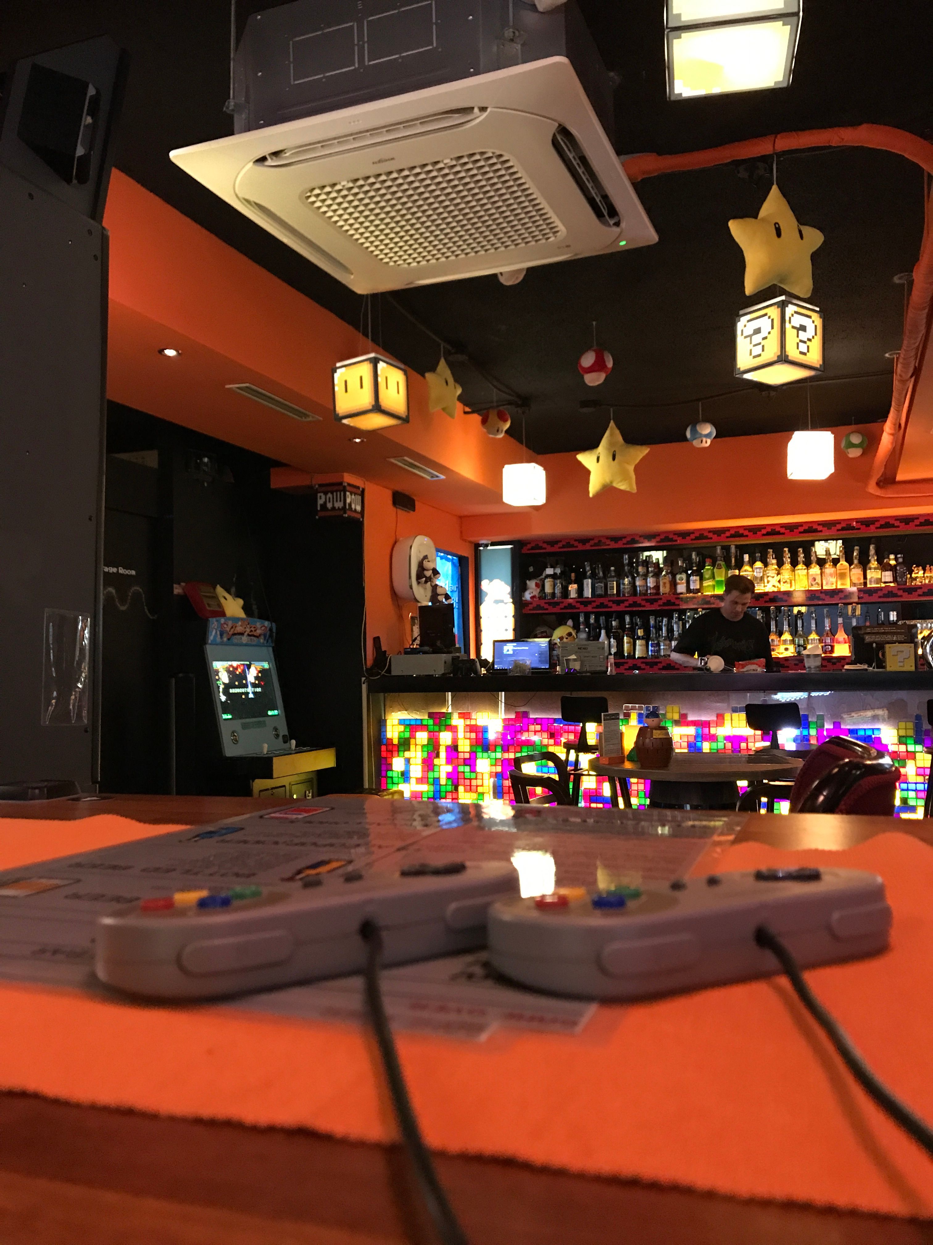 Game bar. Гейм бар. Бар для геймеров. Игровой Bar. Бар в геймерской комнате.