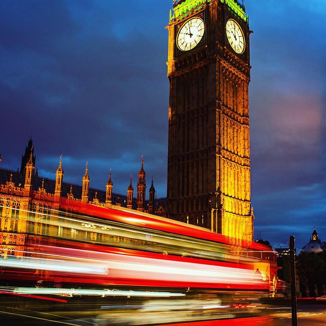 _london__londonbus__redbus__england__trip__summernight__evening__bigben__stripes__speed_July_26__2016_at_1110AM.jpg