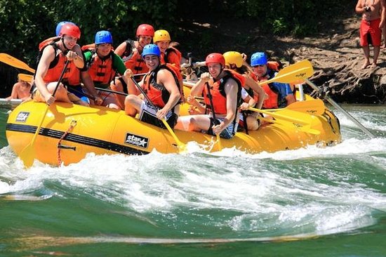 rafting-montreal-jetboating.jpg