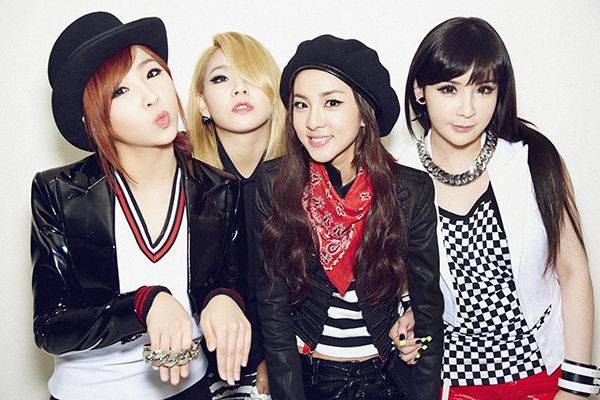 2NE1 (1).jpg