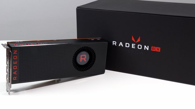 small_Radeon-Vega-RX-64-and-Box.jpg
