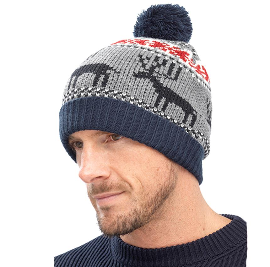 bobble hat with 2 bobbles