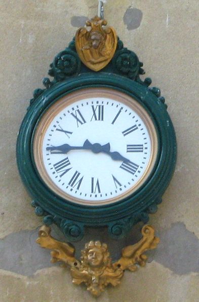 Wall clock nr Rialto bridge.jpg