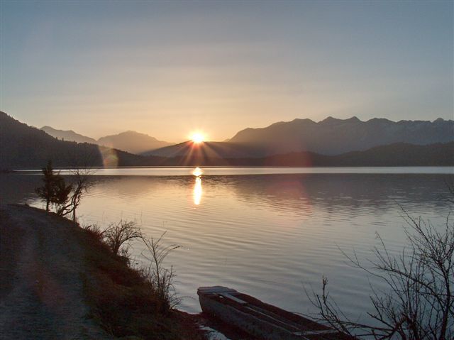 Rara-lake.jpg