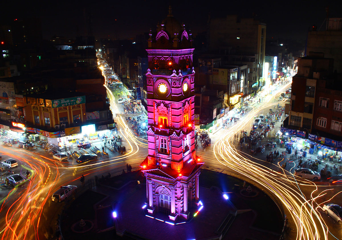 Clock_Tower_Faisalabad_by_Usman_Nadeem.jpg