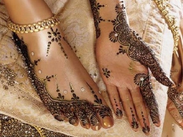 Heena-Designs-2014.jpg