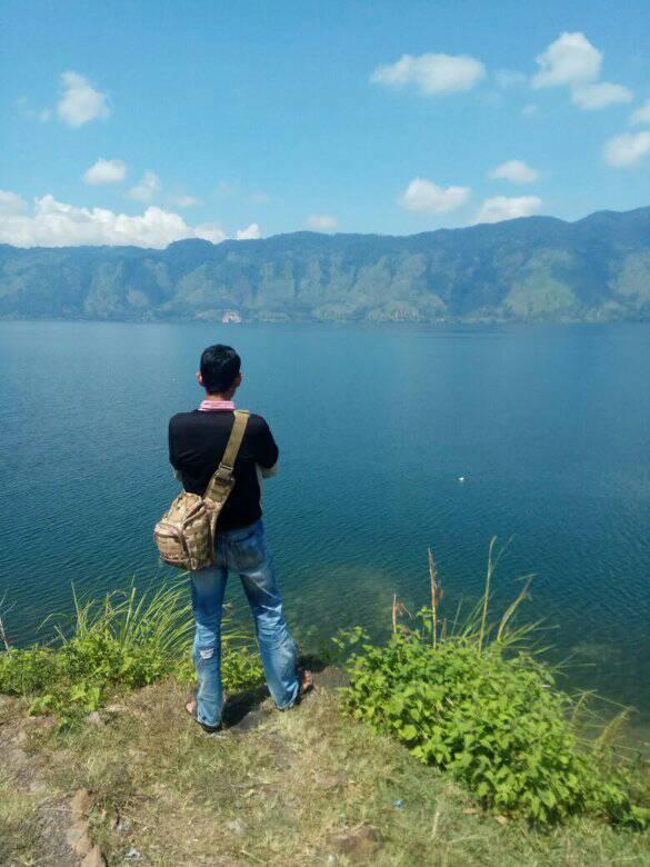 danau laut tawar.jpg