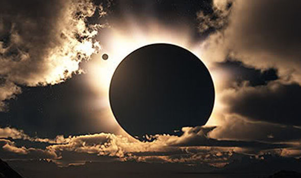 Solar-Eclipse-843063.jpg
