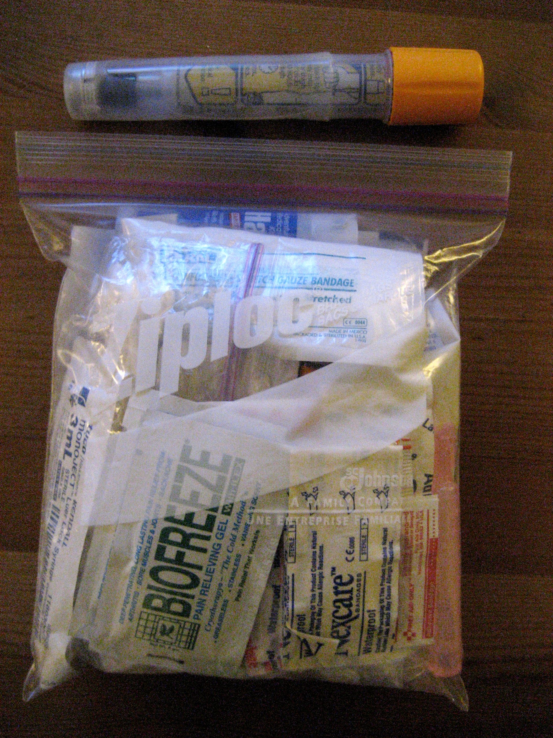 First_aid_kit_for_tropical_country_-_packed.jpg