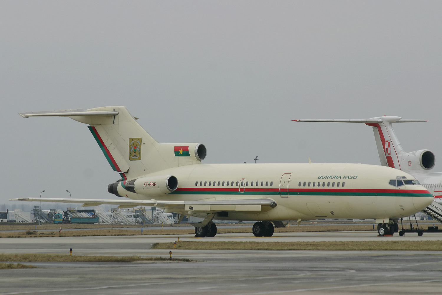 B727XTBBE.jpg