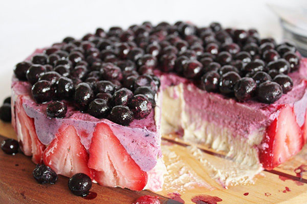 Blueberry-Strawberry-Banana-Ice-Cream-Cake.jpg