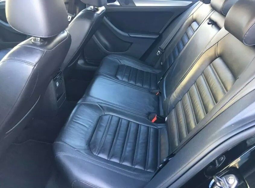 volkswagen-jetta-2013-preto-118767-9-1.jpg