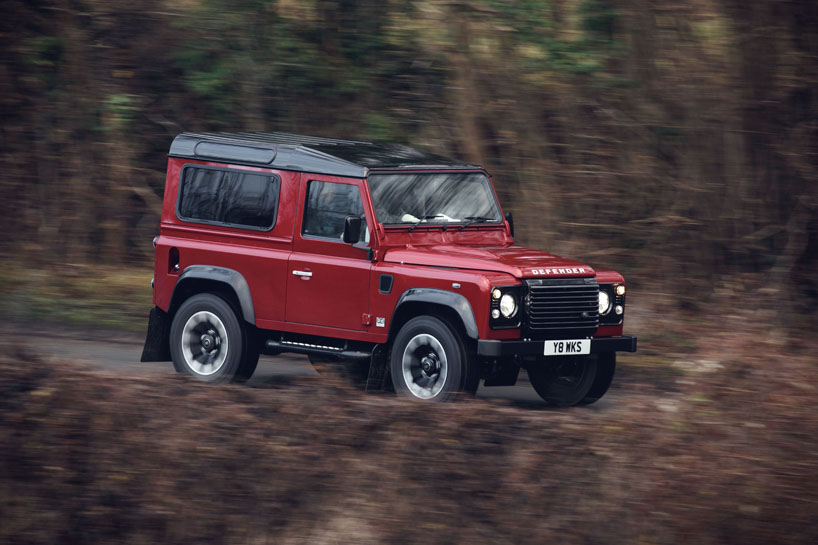 land-rover-classic-defender-works-designboom-04.jpg