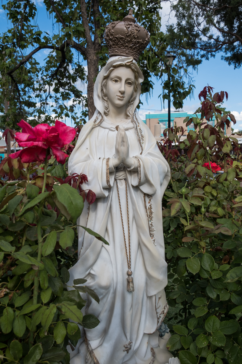 Mary Statue ABQ NM.jpg