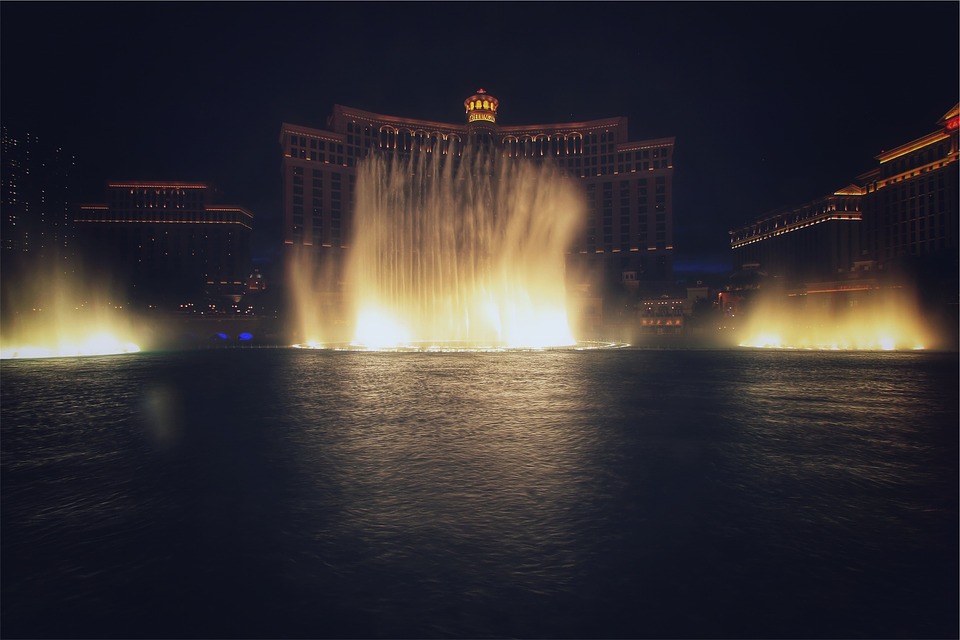 bellagio-2624955_960_720.jpg