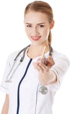 female-doctor-holding-garlic.jpg