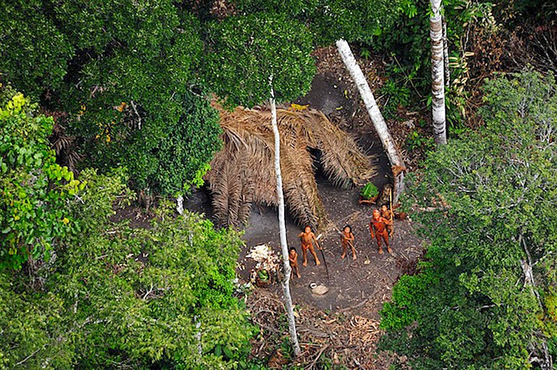 uncontacted_family-far.jpg