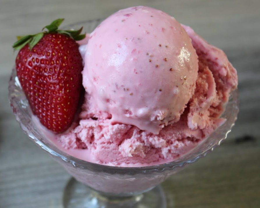 Strawberry ice machine. Strawberry Ice Cream. Strawberry Ice Cream Machine фулл. Айс фрути. Мороженое экран.