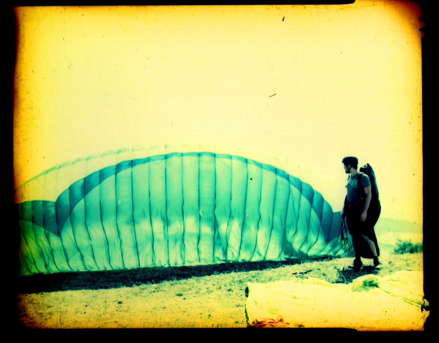 paraglider.jpg