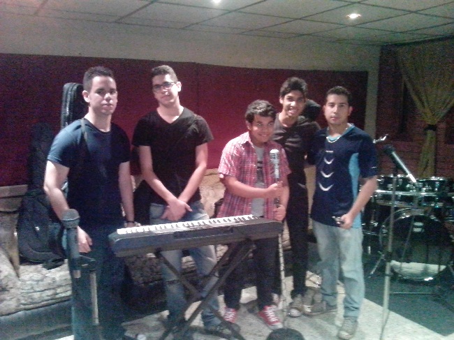 Banda Isofonia.jpg