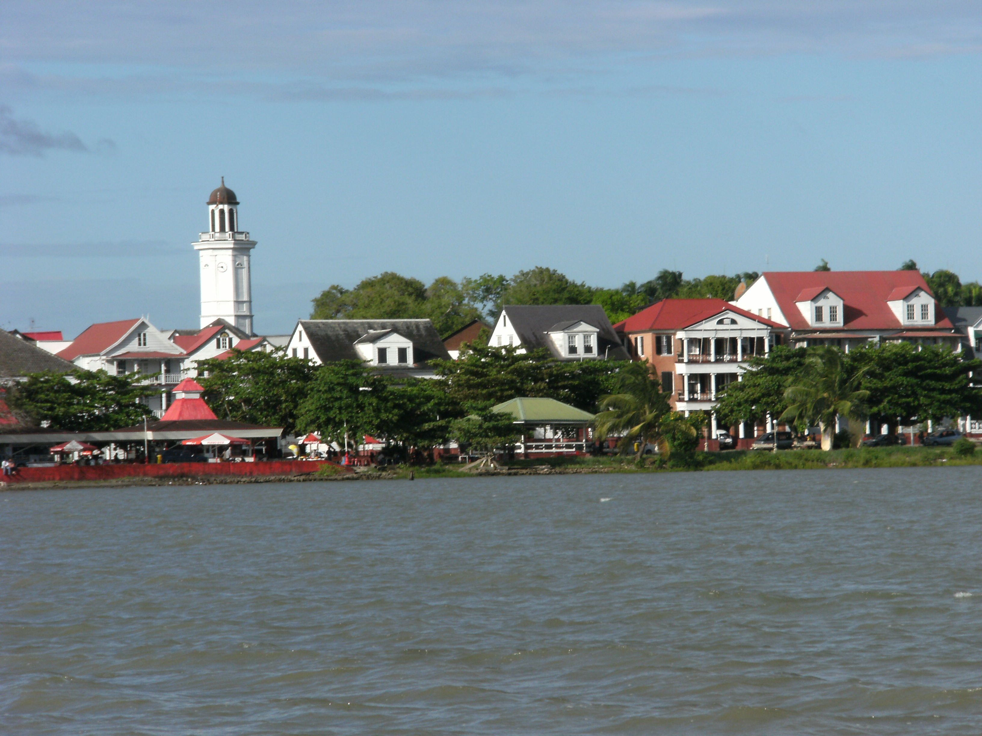 Waterkant_seen_from_Suriname_river.JPG