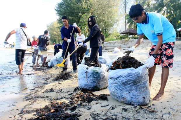 pollution penang water.jpg