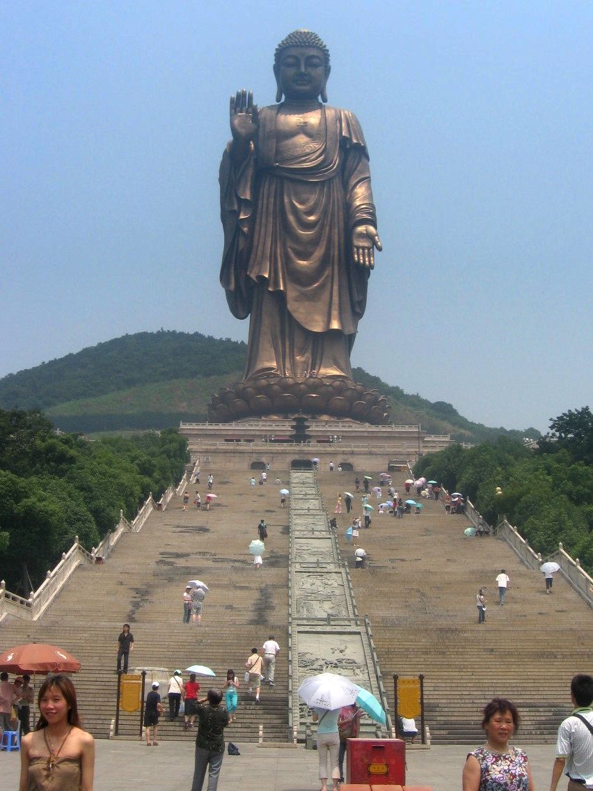 Grand_Buddha_at_Ling_Shan(99_Steps).jpg