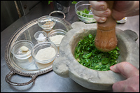 pesto-genovese-preparazione8.jpg