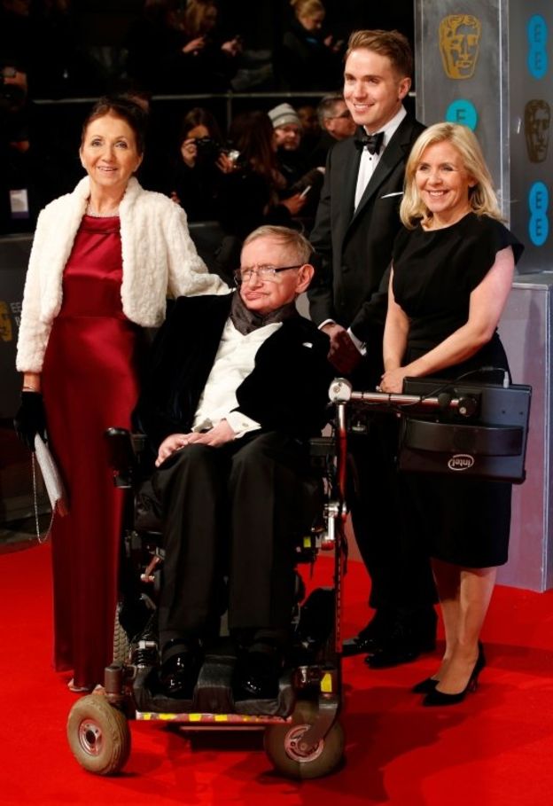 _100408857_hawking-familyafpgettyimages.jpg